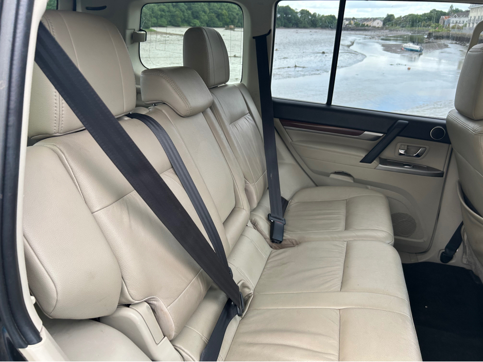 2014 Mitsubishi Pajero 3.2L Diesel For Sale Images
