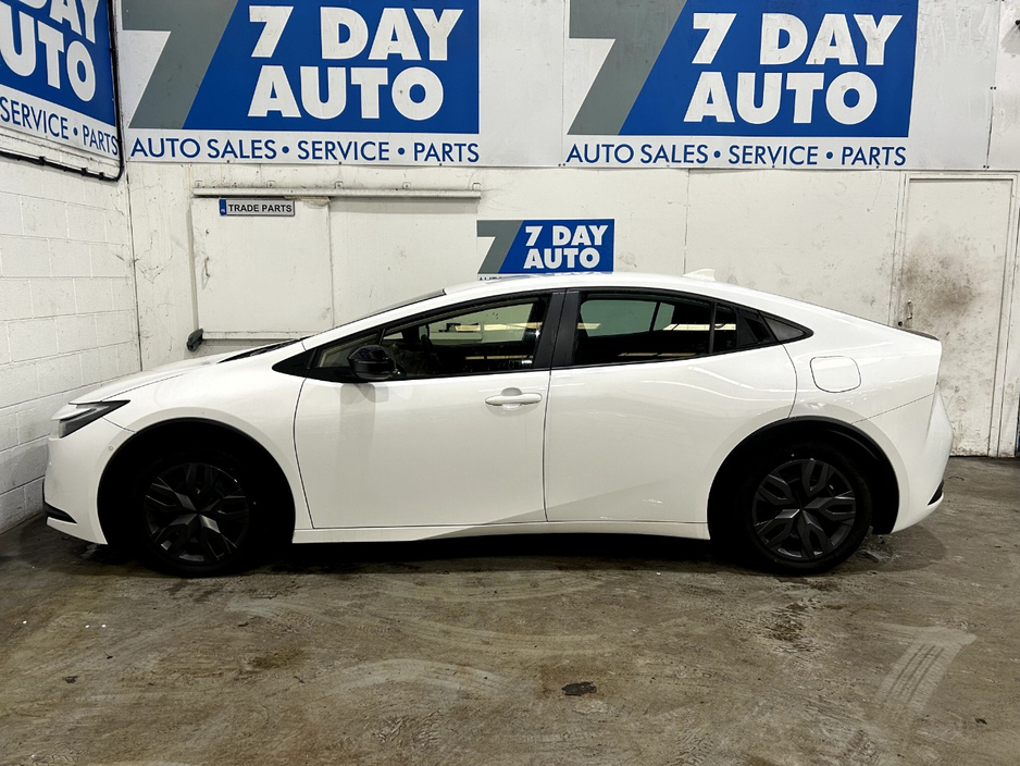 2025 Toyota Prius 1.8L Petrol Hybrid For Sale Images