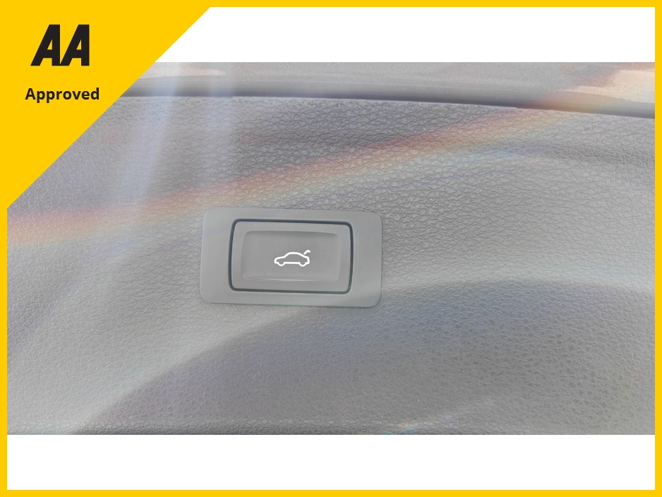 2023 Audi Q5 2L Petrol Plug-in Hybrid For Sale Images