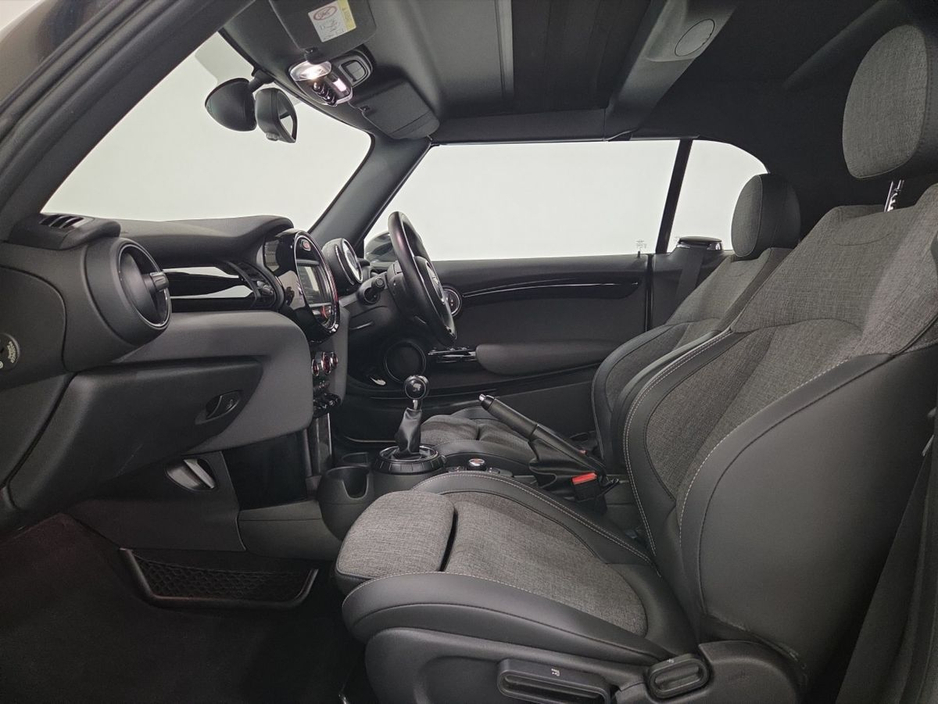 2016 MINI Convertible 2L Petrol For Sale Images