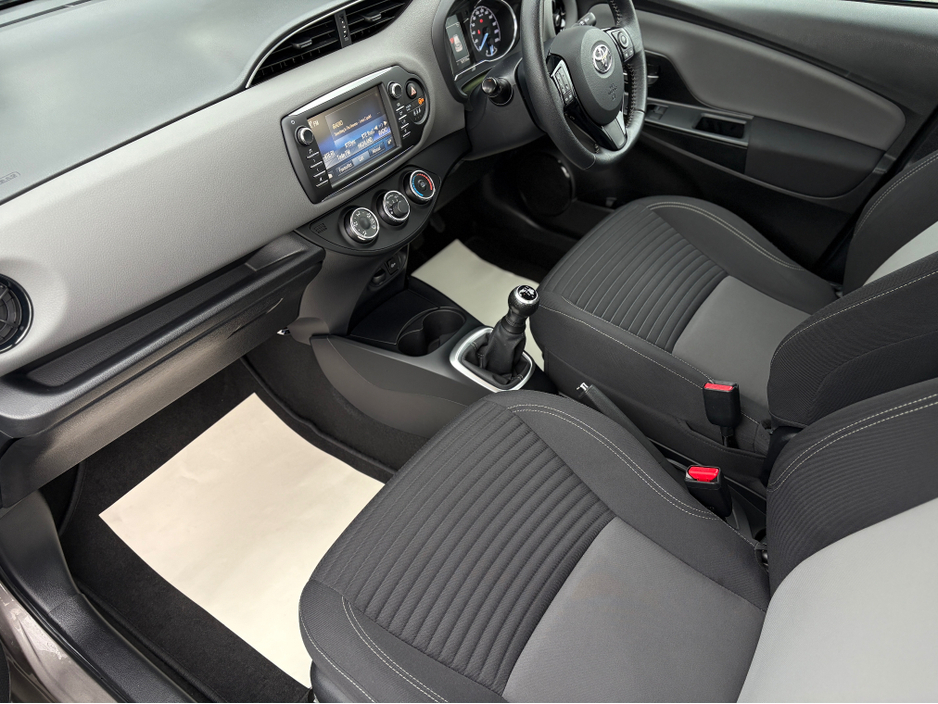 2017 Toyota Yaris 1L Petrol For Sale Images