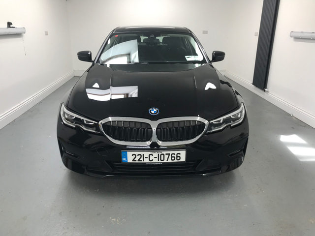 2022 BMW 3 SERIES BMW 3 SERIES PETROL HYBRID FINANCE AVAILABLE///
