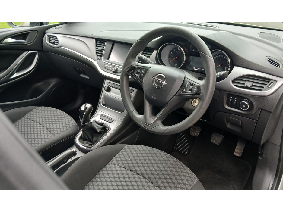 2017 Opel Astra 1.4L Petrol For Sale Images