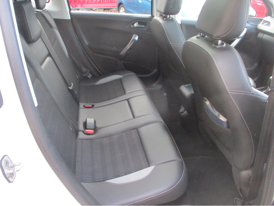 2017 Peugeot 2008 1.6L Diesel For Sale Images