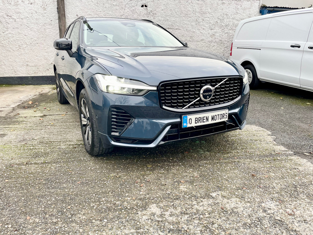 2024 VOLVO XC60 T6 RECHARGE PHEV AWD AUTO DARK PLUS