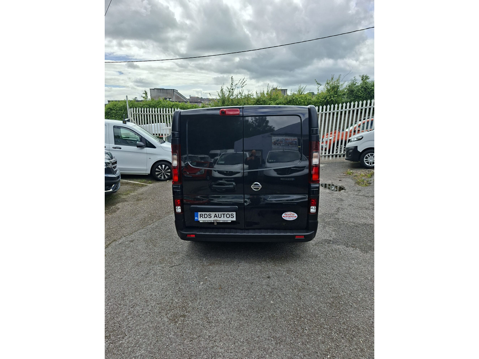 2021 Nissan NV300 2L Diesel For Sale Images