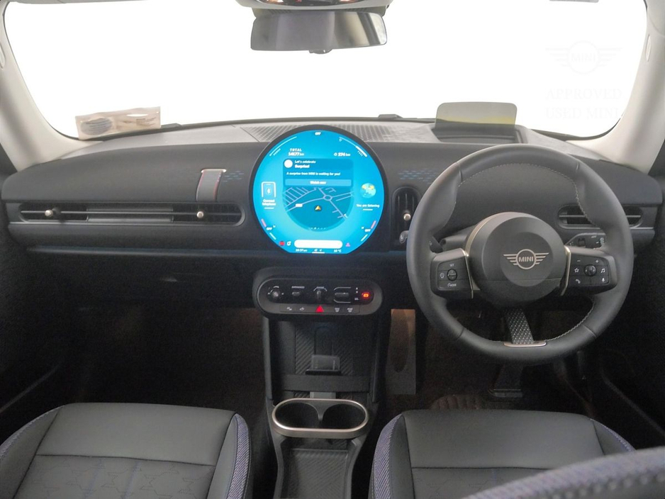 2025 MINI Hatch 2L Petrol For Sale Images