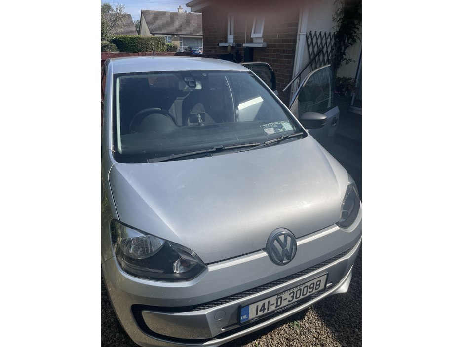 Volkswagen up! TAKE 1.0 MANUAL 5SPEED 75HP 5DR — thumbnail 4
