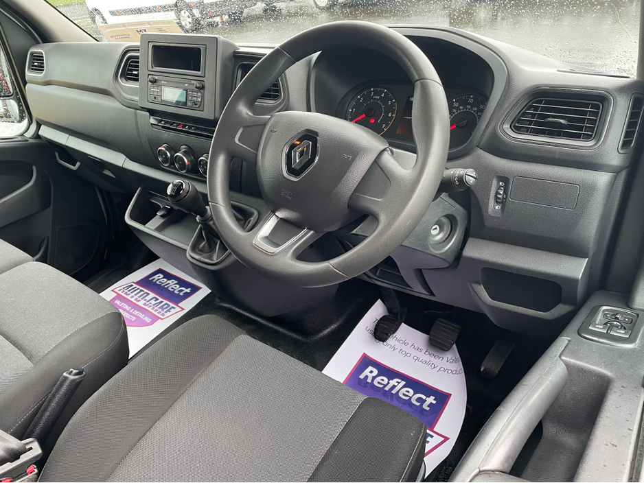 2023 Renault Master 2.3L Diesel For Sale Images