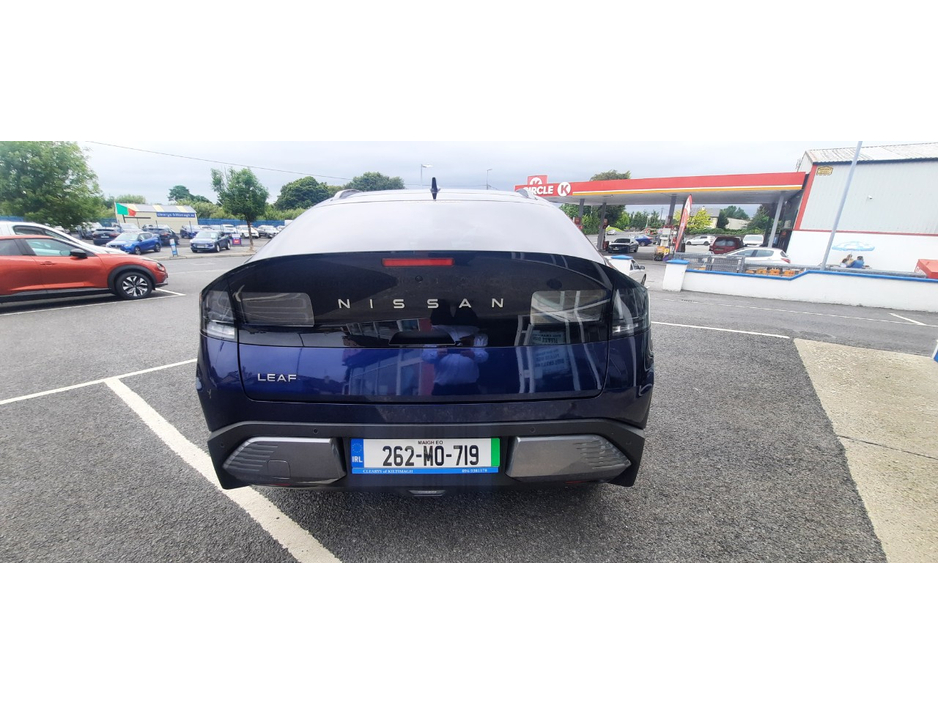 Nissan Leaf 52KW EVOLVE 5DR AUTO 2 TONE — thumbnail 7