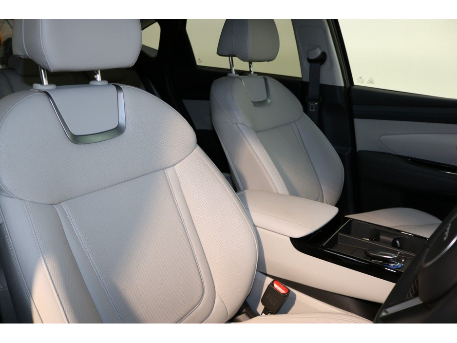 Hyundai Tucson PHEV Platinum 1.6L Petrol Automatic SUV - Plug in hybrid - — thumbnail 13