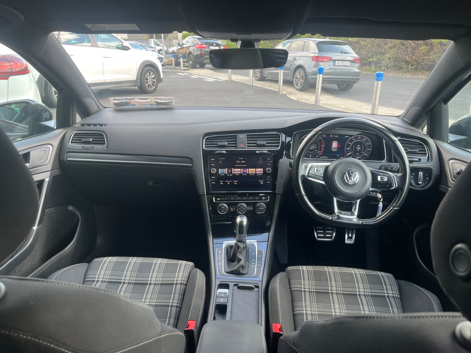 2018 Volkswagen Golf 2L Diesel For Sale Images