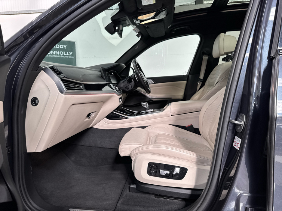 2019 BMW X7 3L Diesel For Sale Images