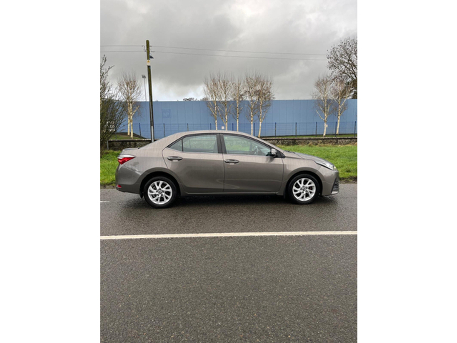2018 Toyota Corolla 1.4L Diesel For Sale Images