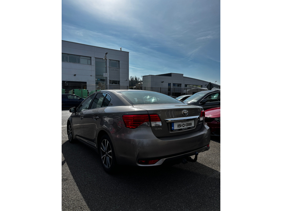 2015 Toyota Avensis 2L Diesel For Sale Images