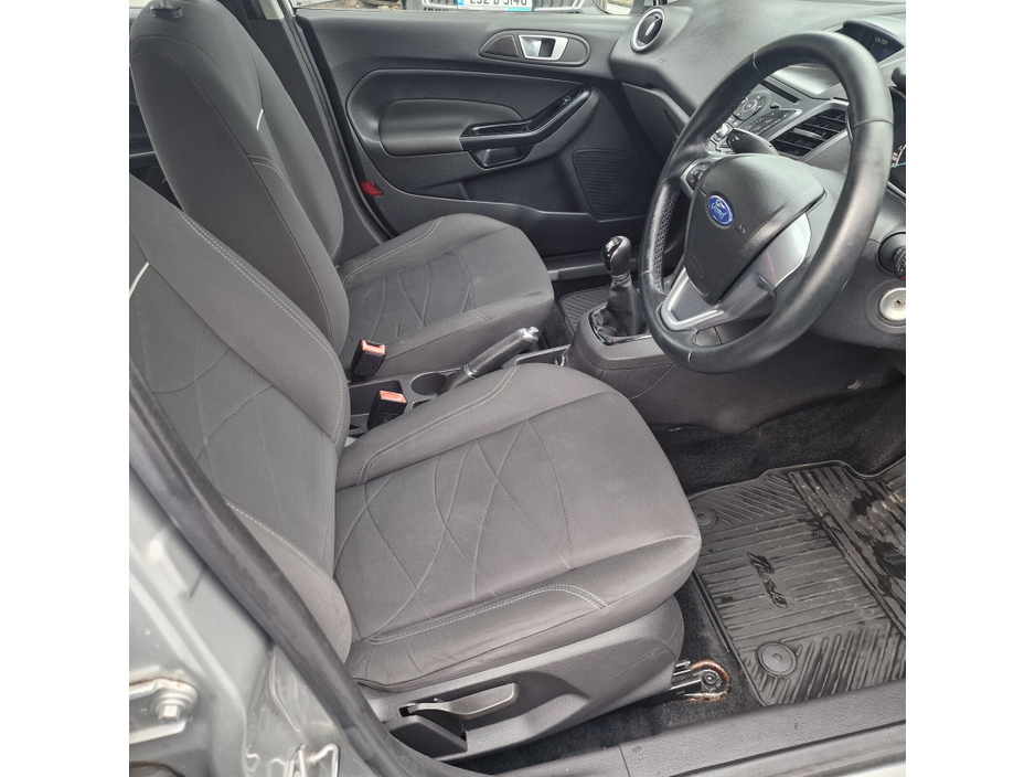 Ford Fiesta 1.0 EcoBoost 65PS S/S Zetec — thumbnail 11
