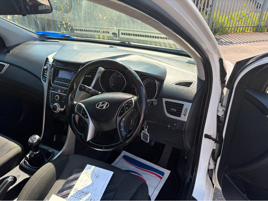 2015 Hyundai i30 1.4L Diesel For Sale Images