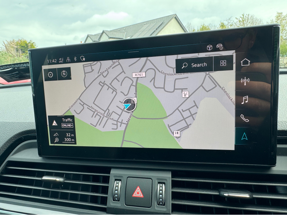 2024 Audi Q5 2L Petrol Plug-in Hybrid For Sale Images