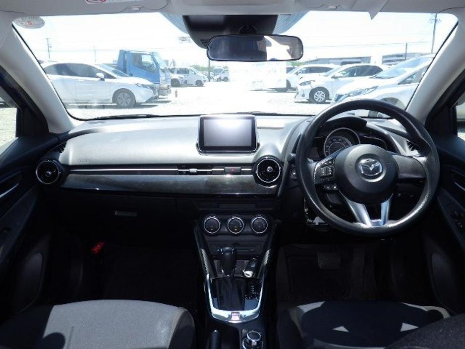 Mazda Demio SkyActive — thumbnail 8