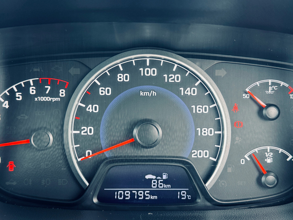 Hyundai i10 1.0 CLASSIC 5DR — thumbnail 24