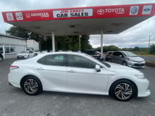 2017 Toyota Camry 2.5L Petrol Hybrid For Sale Images