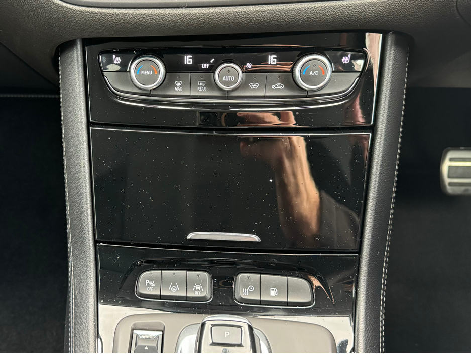 2023 Opel Grandland 1.6L Petrol Plug-in Hybrid For Sale Images