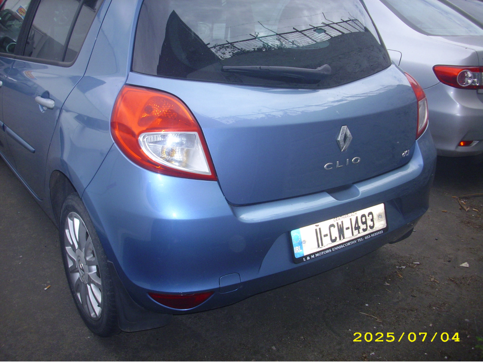 2011 Renault Clio 1.5L Diesel For Sale Images