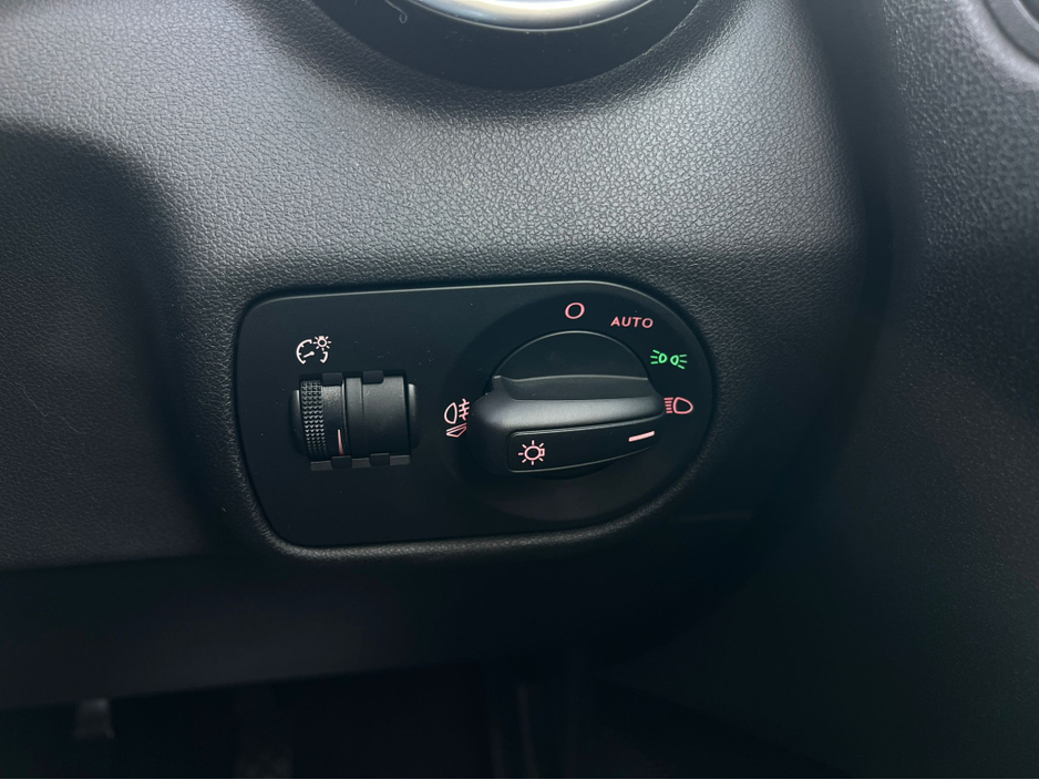 Audi A1 ==NEW NCT//AUTOMATIC//SERVICED== — thumbnail 19