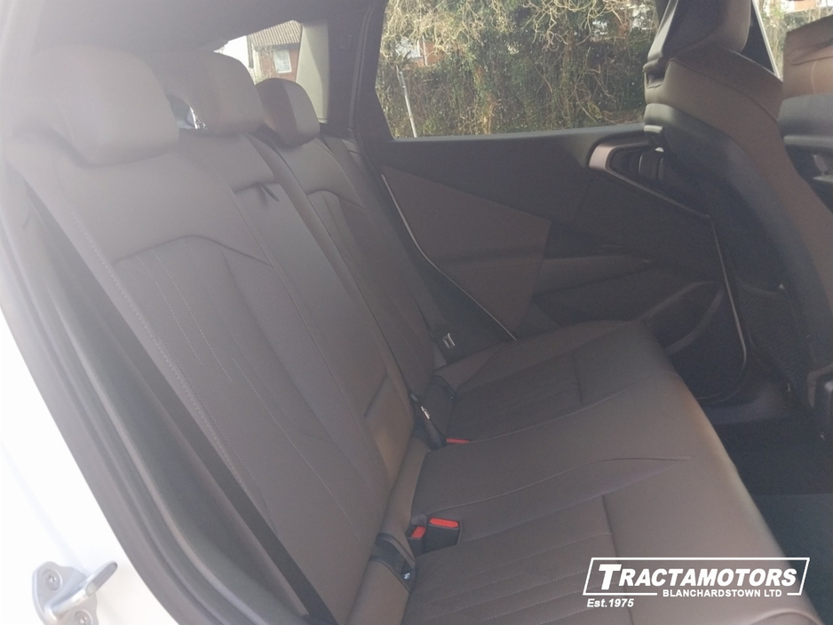 2025 BMW X3 2.0L Petrol Plug-in Hybrid For Sale Images