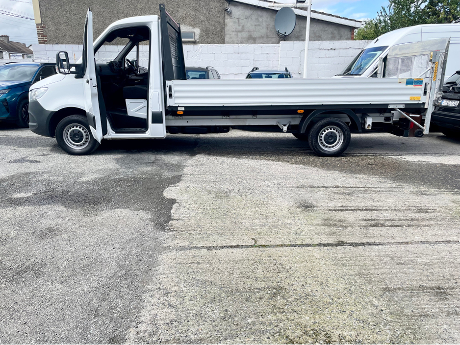 2022 Mercedes-Benz Sprinter 2L Diesel For Sale Images