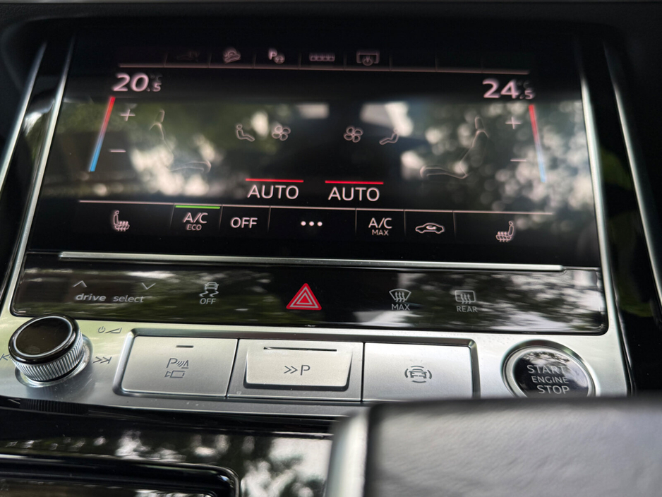 2021 Audi Q8 3L Petrol Plug-in Hybrid For Sale Images