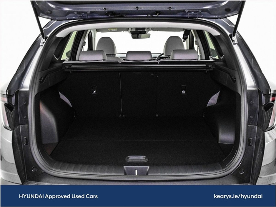 Hyundai Tucson Executive Plus w 2 Tone Roof — thumbnail 9