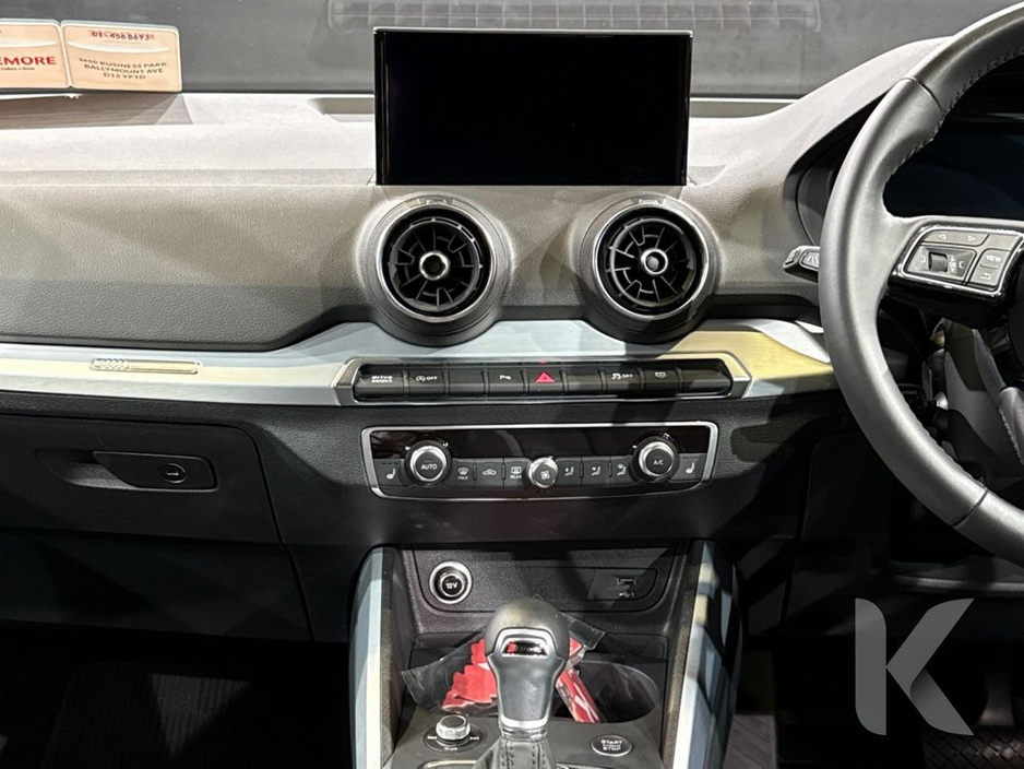 Audi Q2 1.0L TFSI AUTOMATIC SPORT - HEATED SEATS - A/C CONTROLS - CRUISE CONTROL - REVERSE CAMERA — thumbnail 16