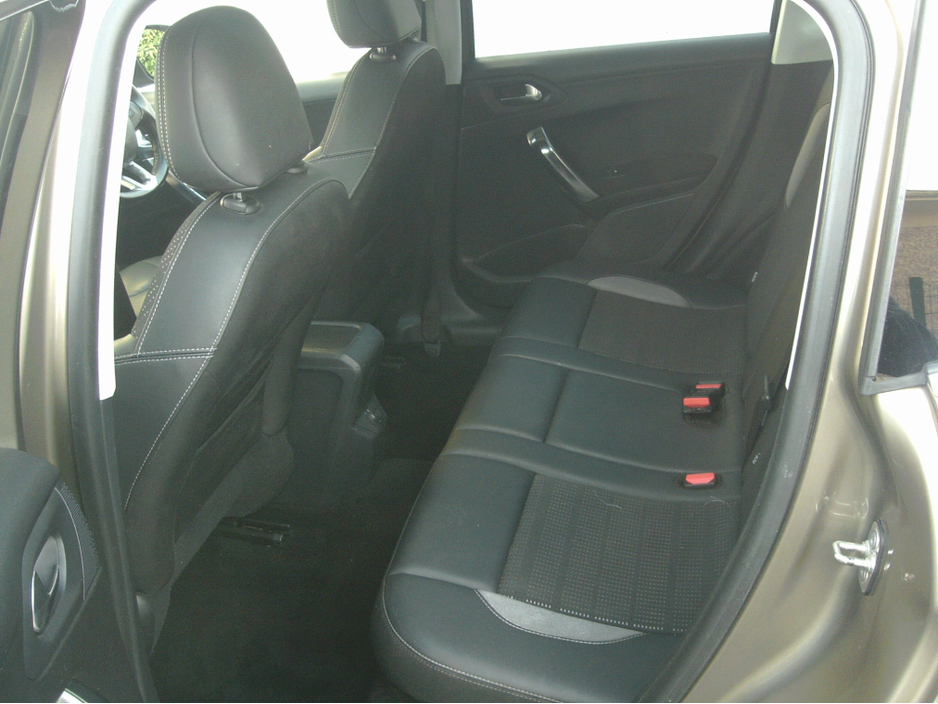 2016 Peugeot 2008 1.2L Petrol For Sale Images