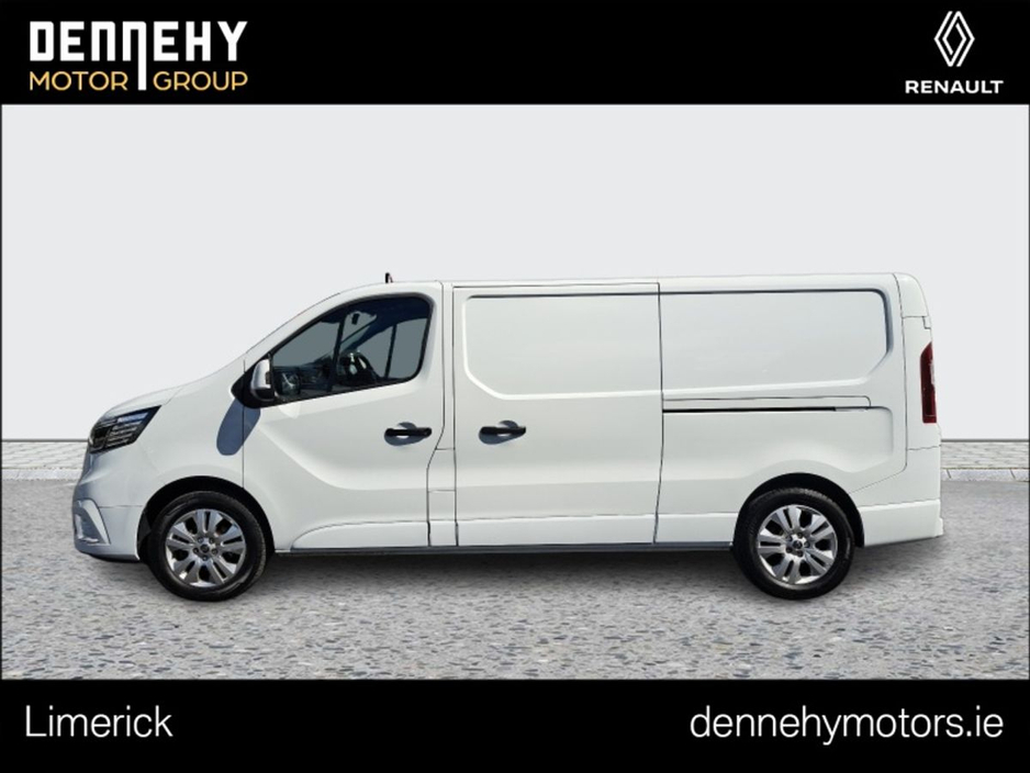 2023 Renault Trafic 2.0L Diesel For Sale Images
