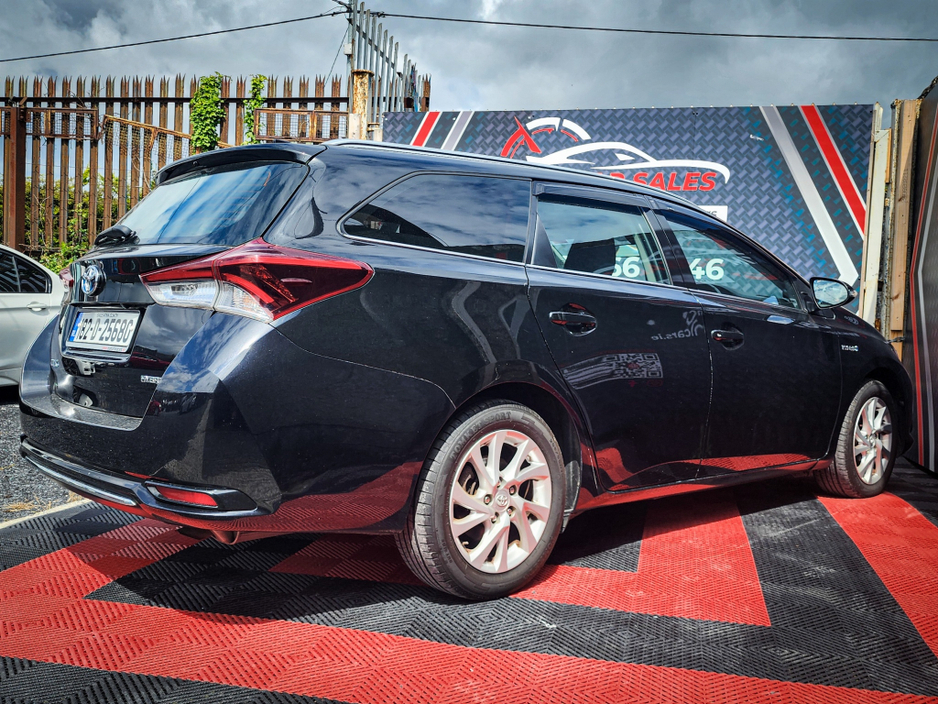 2018 Toyota Auris 1.8L Petrol Hybrid For Sale Images