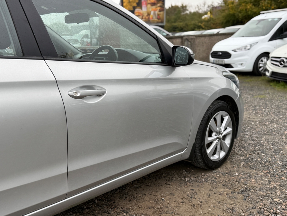 2020 Hyundai i20 1.2L Petrol For Sale Images