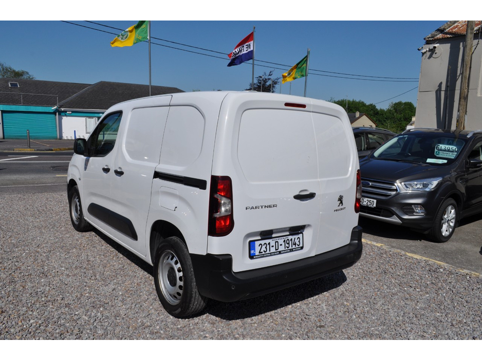 2023 Peugeot Partner 1.5L Diesel For Sale Images