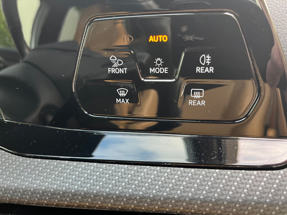 2021 Volkswagen Golf 1.5L Petrol For Sale Images