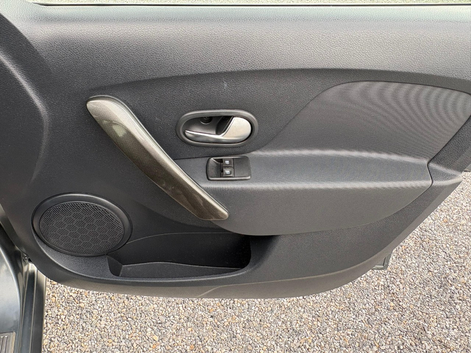 Dacia Sandero STEPWAY SE SUMMIT 1.5 DCI 90 P 4DR — thumbnail 8
