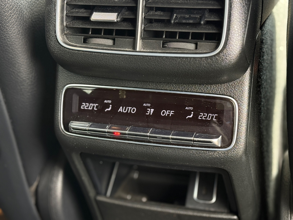 2022 Mercedes-Benz GLE Class 2L Diesel Plug-in Hybrid For Sale Images