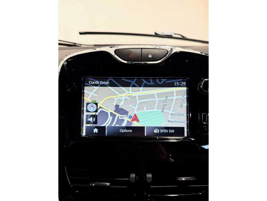 Renault Clio IV DYNAMIQUE 1.2 PET 7 4DR PETROL — thumbnail 14