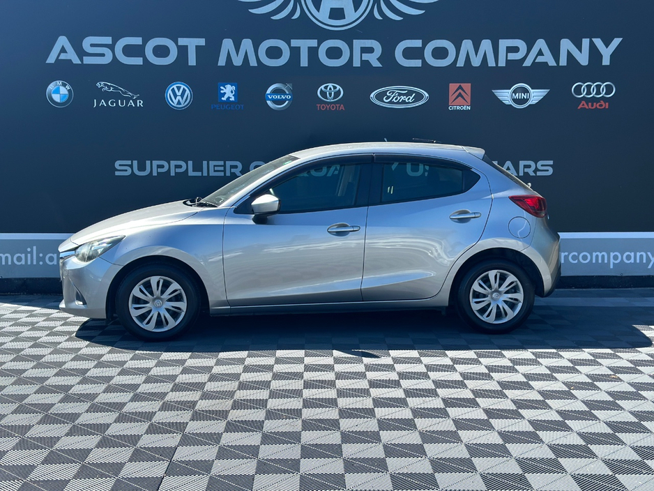 Mazda Demio Auto — thumbnail 5