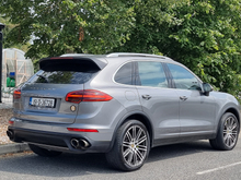 2015 Porsche Cayenne 3L Petrol Plug-in Hybrid For Sale Images