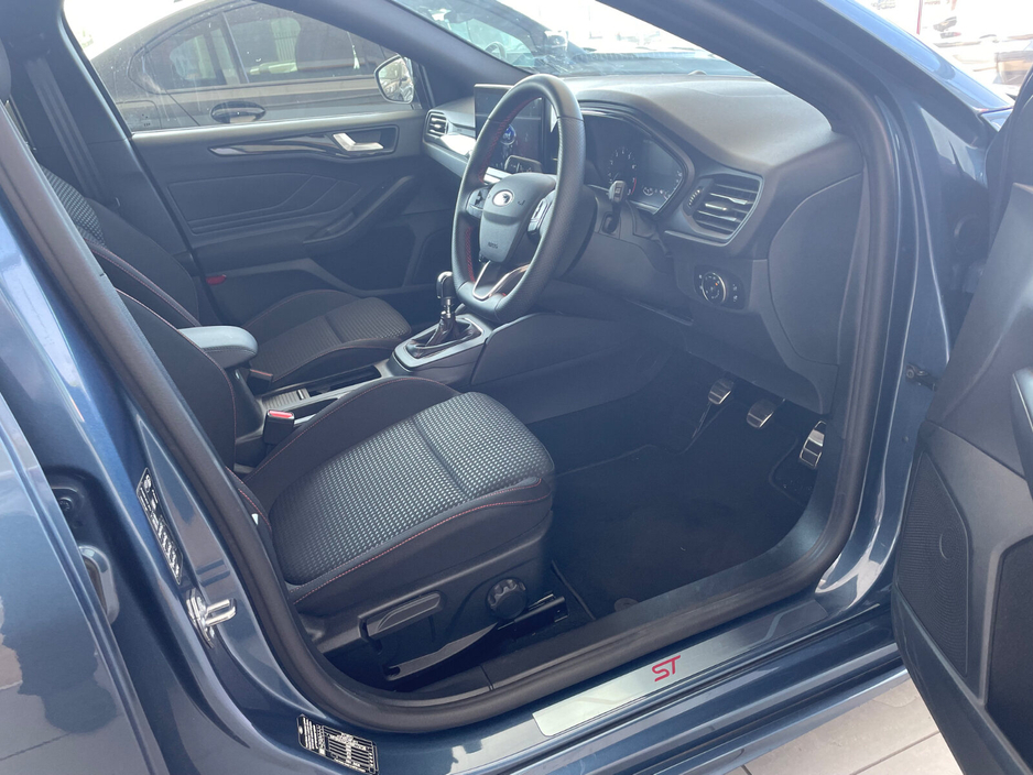 2025 Ford Focus 1L Petrol Hybrid For Sale Images