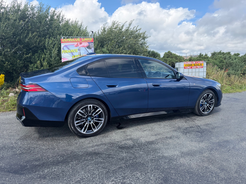 2025 BMW 5 Series 2L Petrol Plug-in Hybrid For Sale Images
