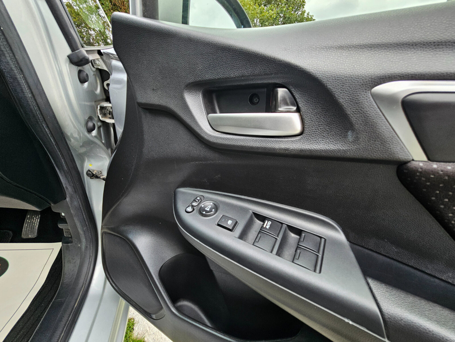 Honda Fit — thumbnail 30