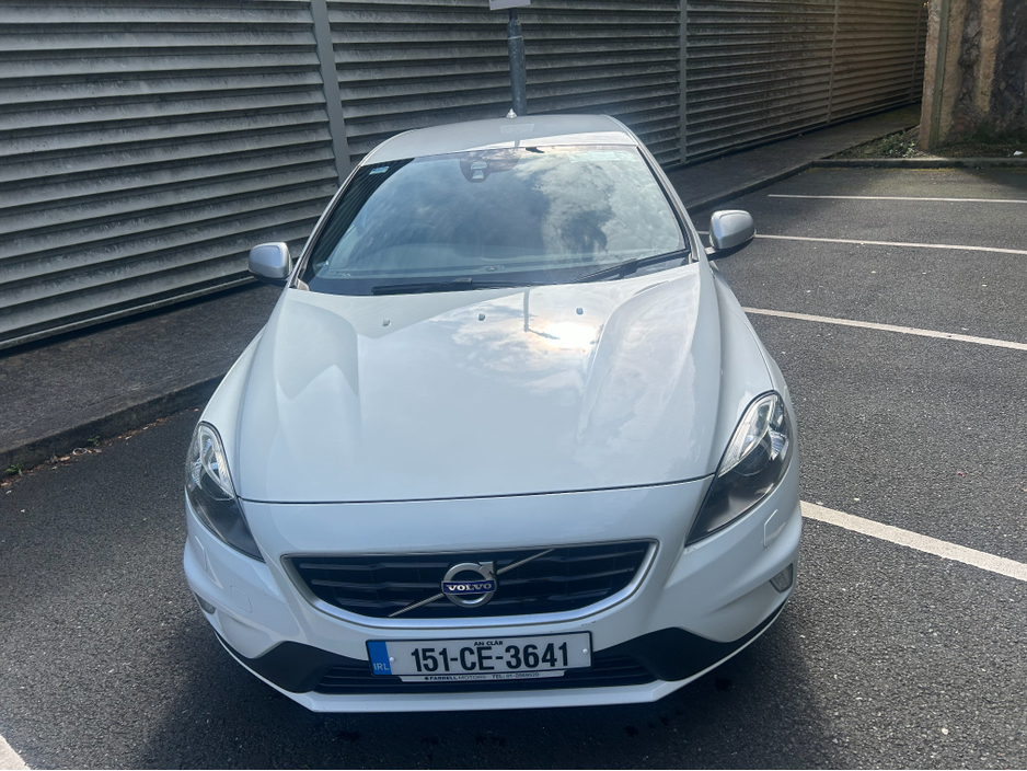2015 Volvo V40 2L Diesel For Sale Images