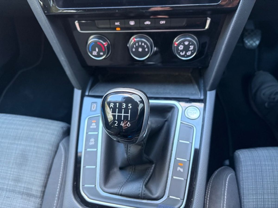 2021 Volkswagen Passat 2L Diesel For Sale Images