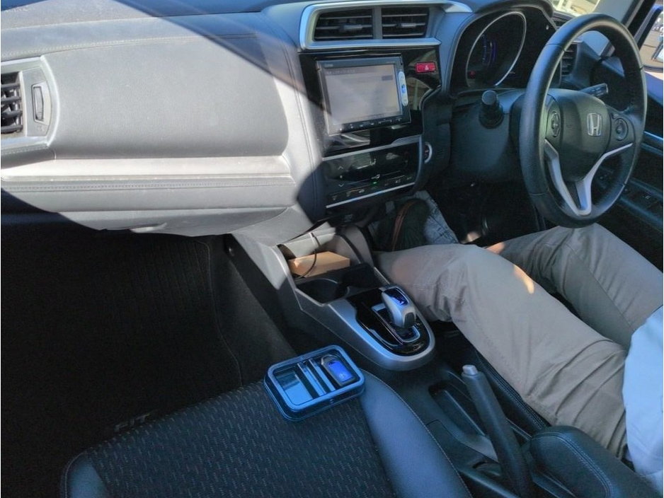 Honda Fit 1.5 Petrol Hybrid Auto — thumbnail 5